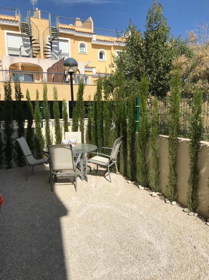 Chalet Adosado Con Vistas Al Mar 칼페 외부 사진