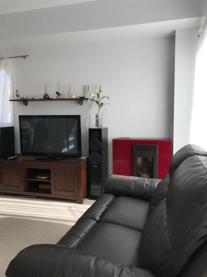 Chalet Adosado Con Vistas Al Mar 칼페 외부 사진
