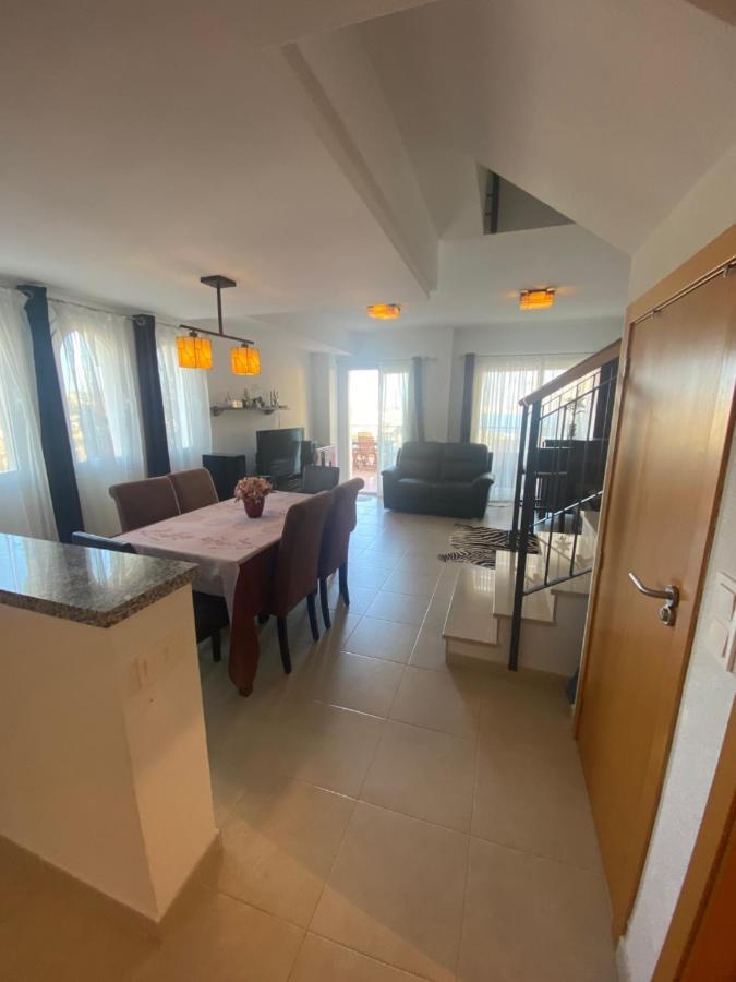 Chalet Adosado Con Vistas Al Mar 칼페 외부 사진