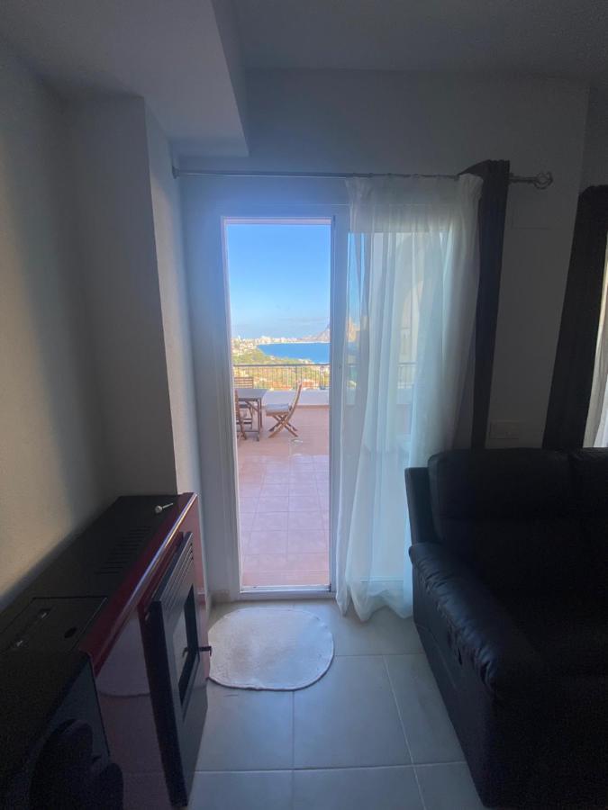 Chalet Adosado Con Vistas Al Mar 칼페 외부 사진